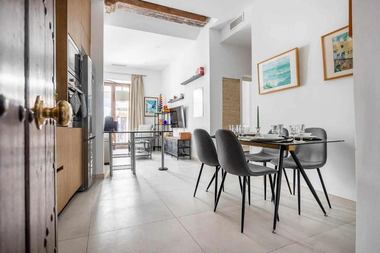 Comfy Away - Apartamento Exclusivo Mercado De Triana Con Balcon Sevilla İspanya