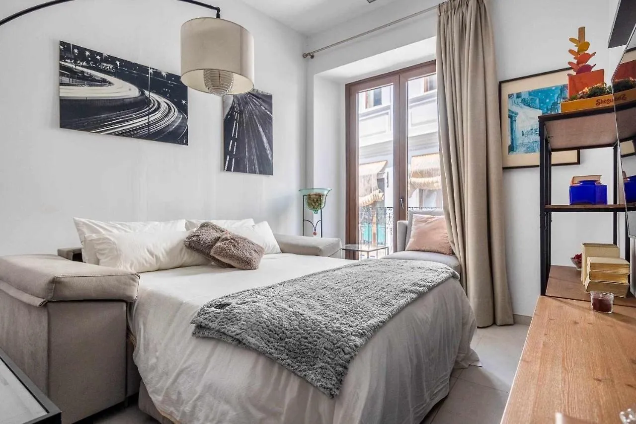 Comfy Away - Apartamento Exclusivo Mercado De Triana Con Balcon Seville Apartment